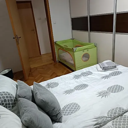 Apartment Stan Na Dan E&e